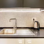 Explore The Historic Center From A Remodeled Apartman