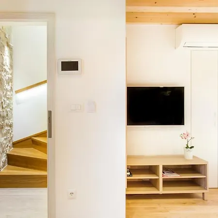 Apartman Explore The Historic Center From A Remodeled Split